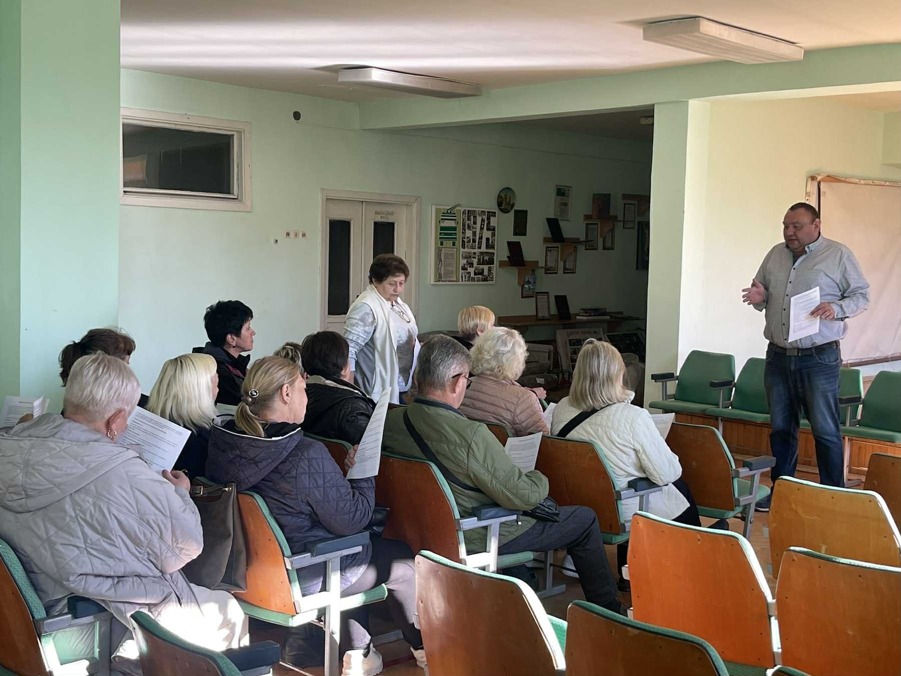 Контролерів громадського транспорту Тернополя навчали принципів ділової мови та етики спілкування